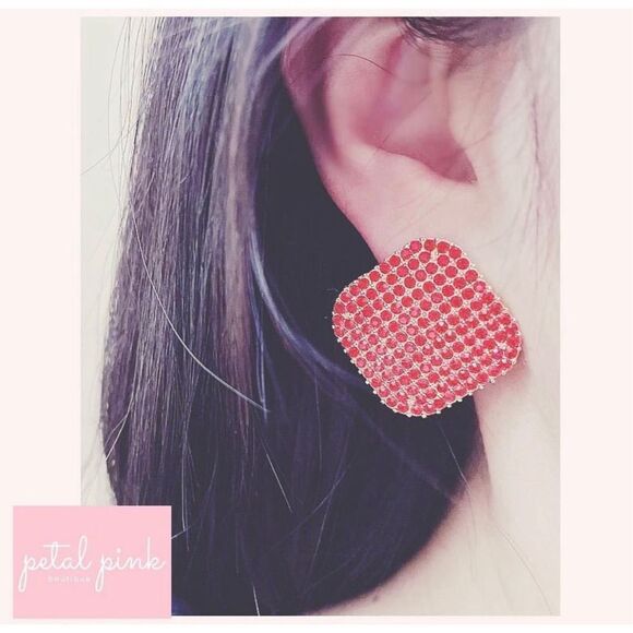 BEAUTIFUL Red Crystal  Square Studs Fancy Festive Party Glam - Picture 2 of 4